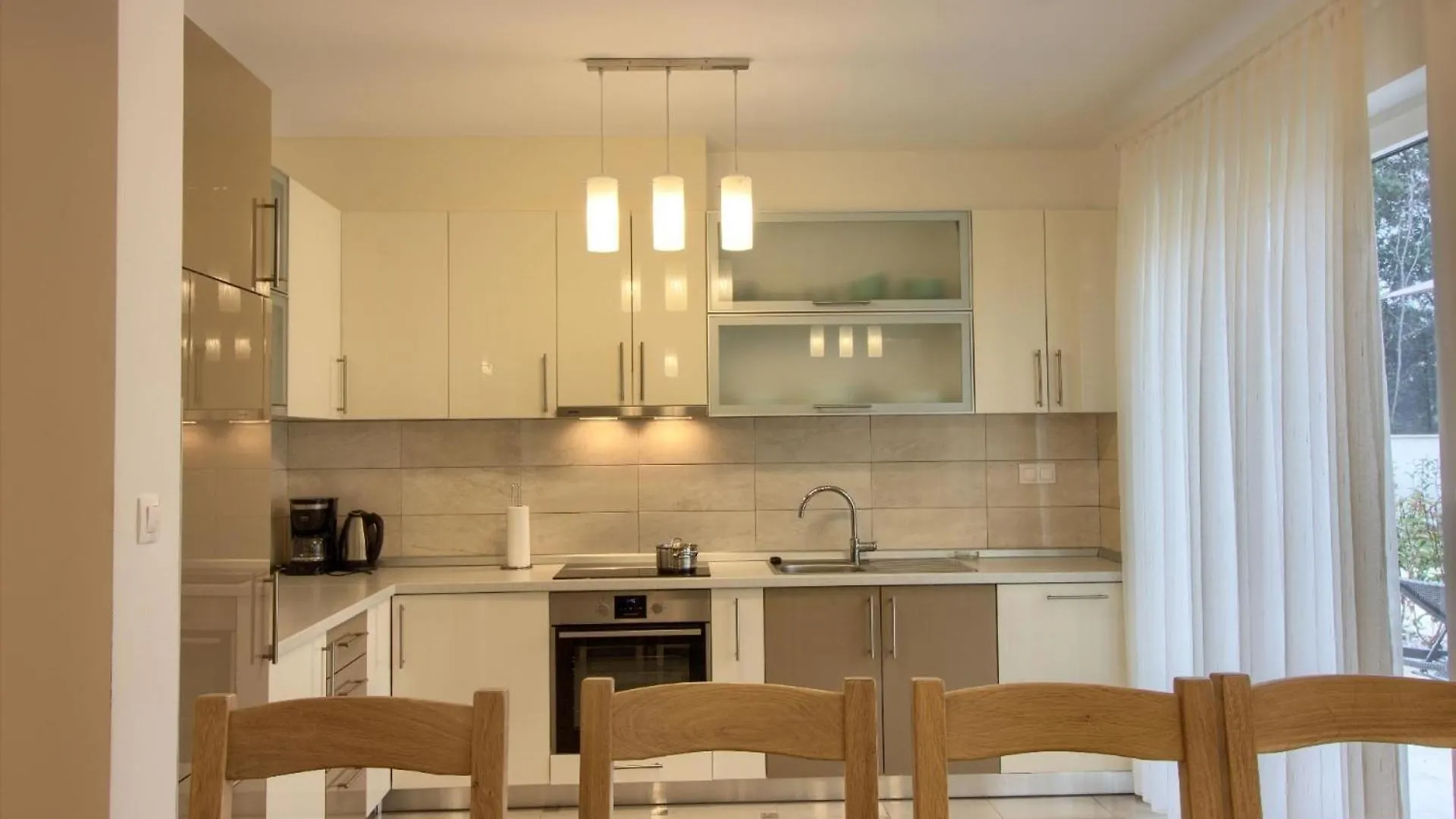Ferienhaus Mit Privatpool Fuer 20 Personen Ca 400 Qm In Banjole, Istrien Istrische Riviera 0*, Banjole Croatia